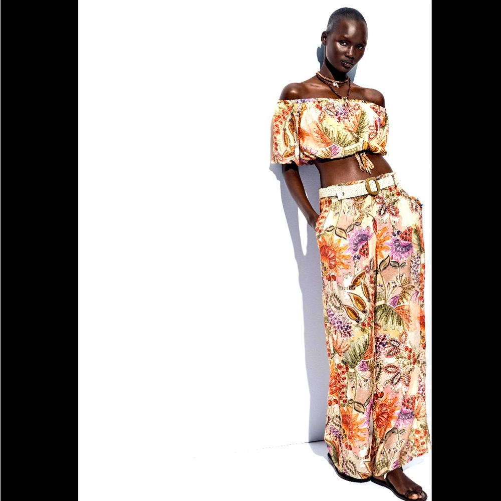 PRINTED BALLOON CROP TOP & PRINTED BELTED PANTS SET